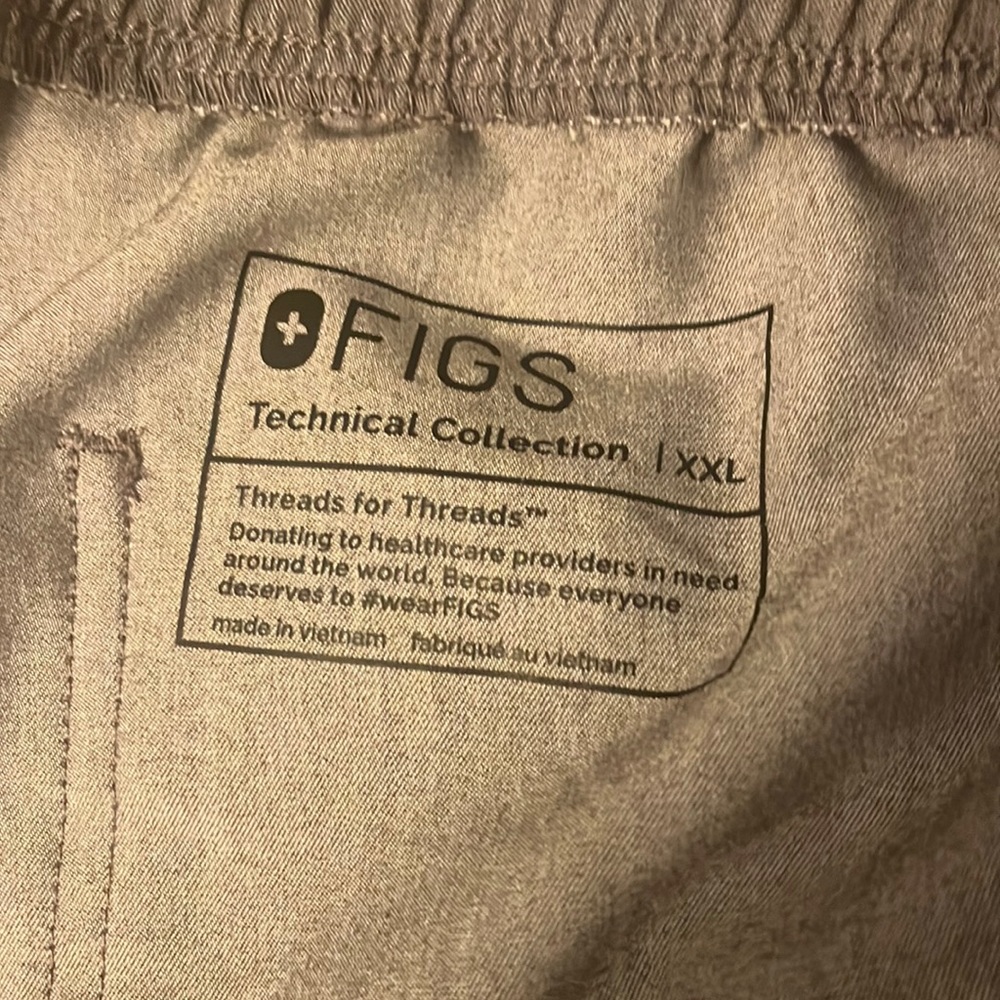 Fig scrub bottoms. Rarely warn. XXL